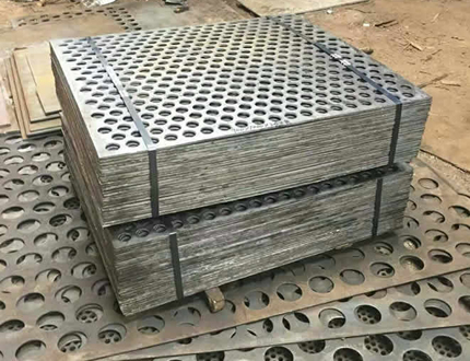 <b>重型冲孔网</b>
